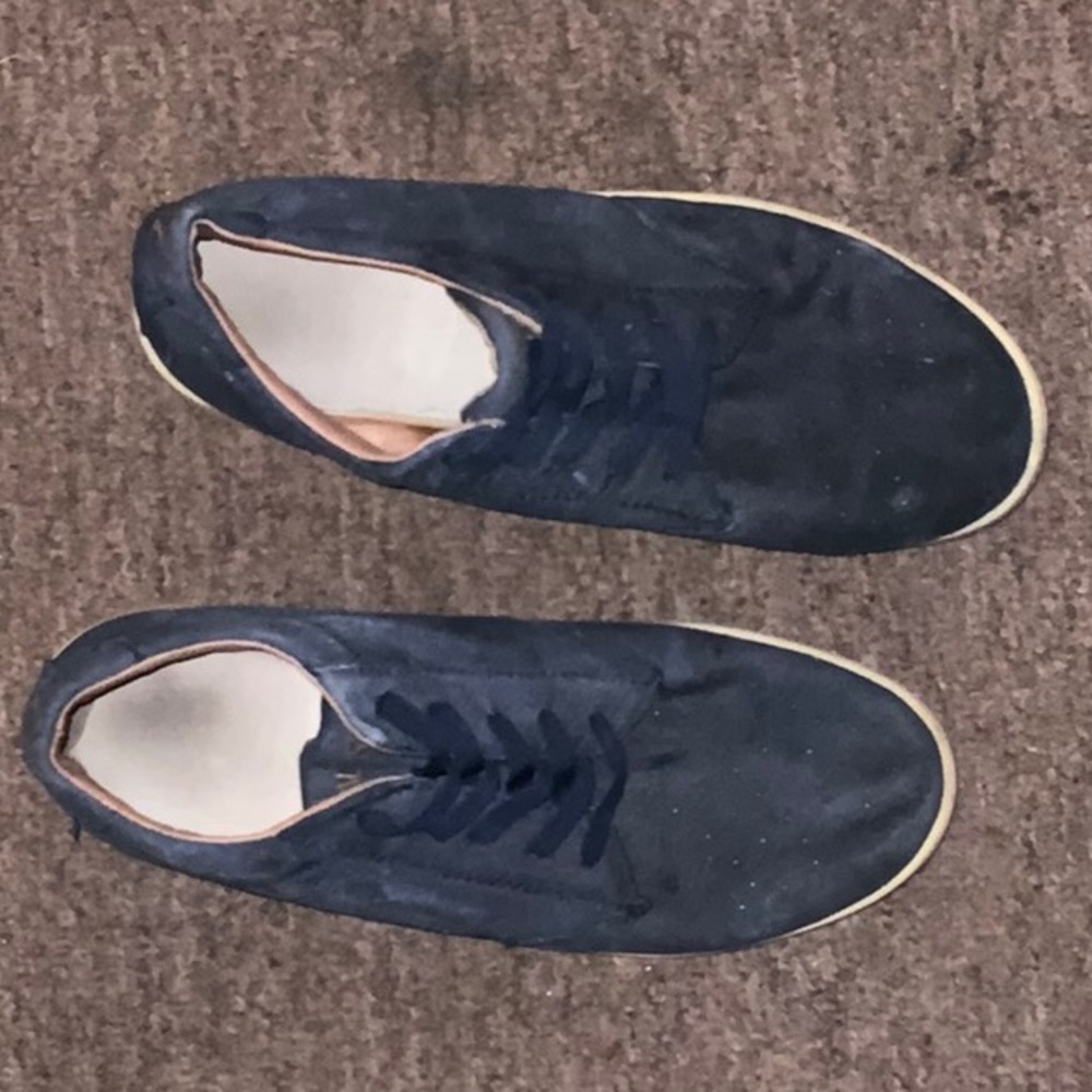 Aureus shoes